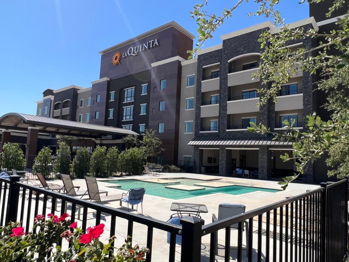 La Quinta Inn & Suites By Wyndham Lubbock Southwest Dış mekan fotoğraf