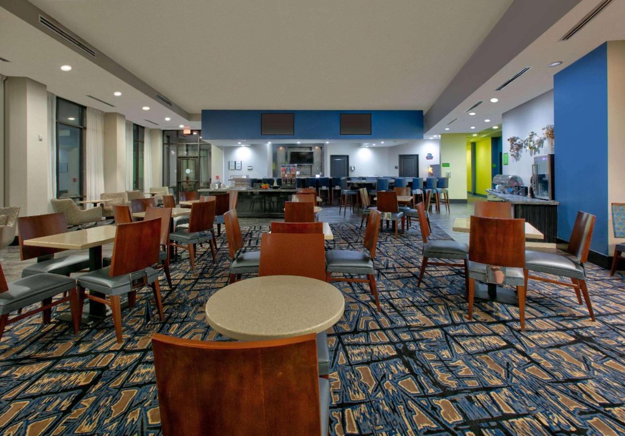 La Quinta Inn & Suites By Wyndham Lubbock Southwest Dış mekan fotoğraf