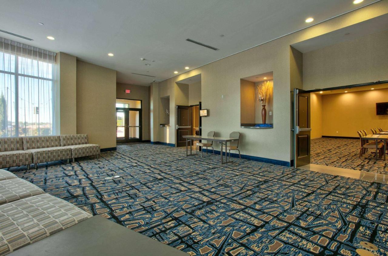 La Quinta Inn & Suites By Wyndham Lubbock Southwest Dış mekan fotoğraf